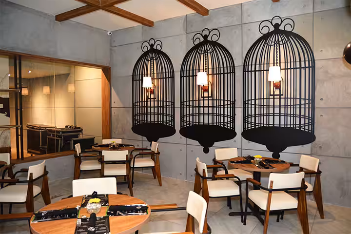 Noach Cafe and Bistro