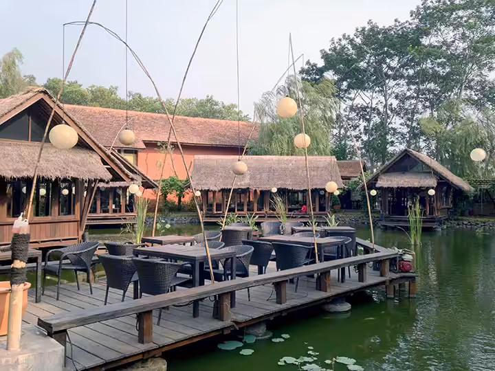 Restoran Talaga Sampireun Tangerang