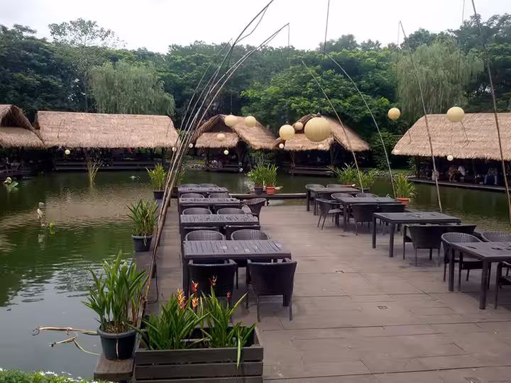 Talaga Sampireun Tangerang