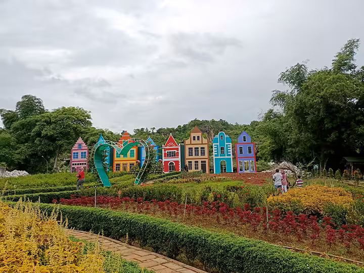 Wisata alam Gosari Gresik