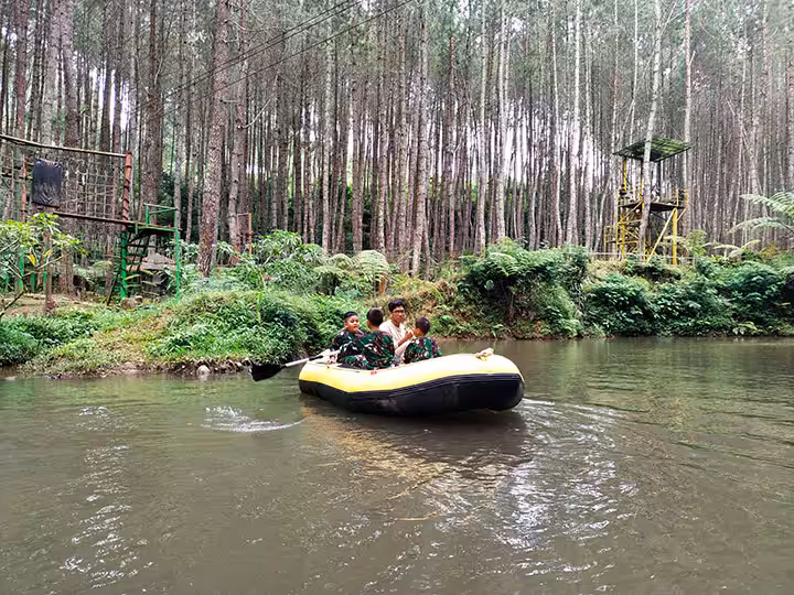 arung jeram mini Kampoeng Ciherang