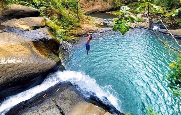 body jumping di curug ciangin subang