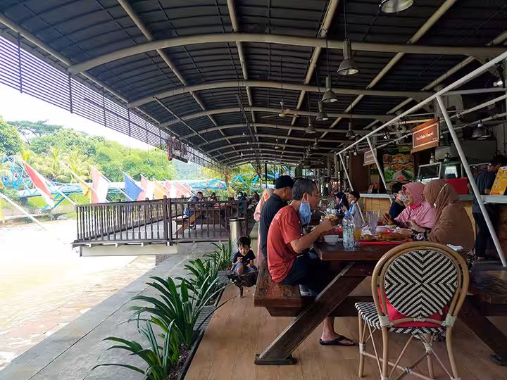 daya tarik Ecoart Park Sentul City