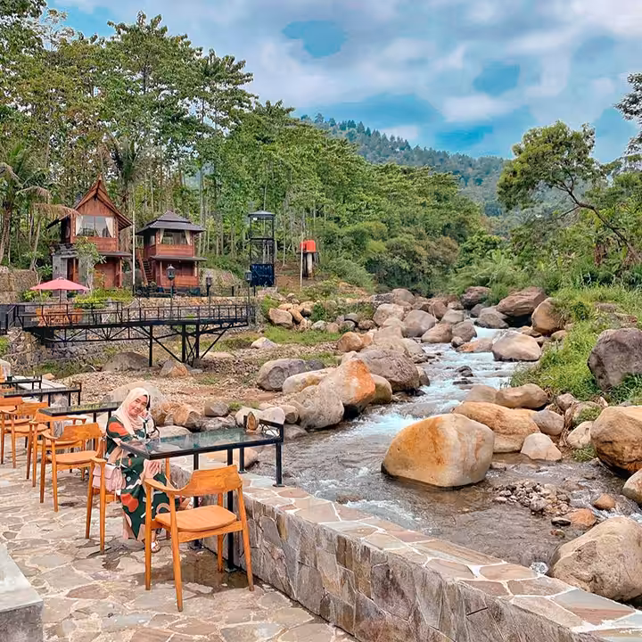 daya tarik Pendopo CIherang Bogor