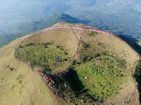 Gunung Penanggungan: Lokasi, Jalur Pendakian & Harga Tiket