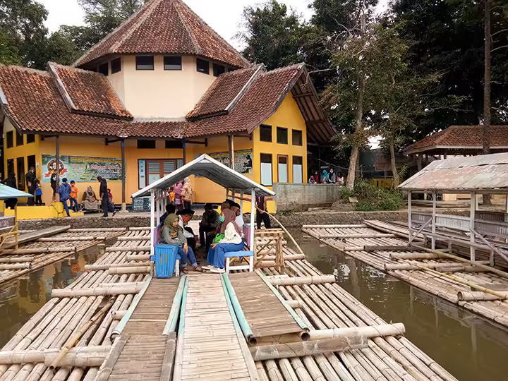 fasilitas Candi Cangkuang Garut
