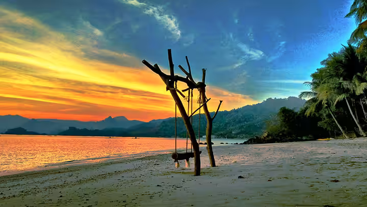 fasilitas Pantai Mutiara Trenggalek