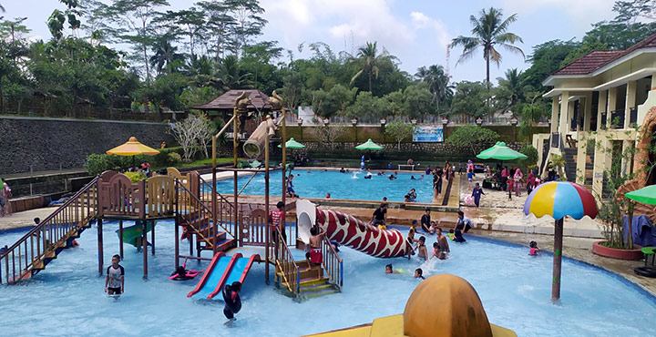 kolam renang Wisata Pereng Cilongok