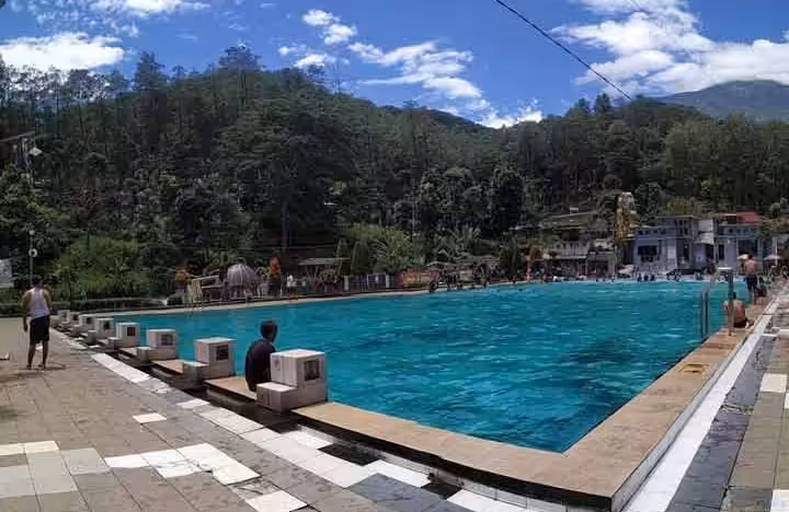 harga tiket Pemandian Air Panas Pacet Padusan