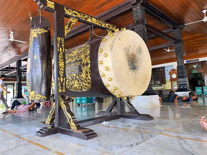 keunikan masjid agung demak