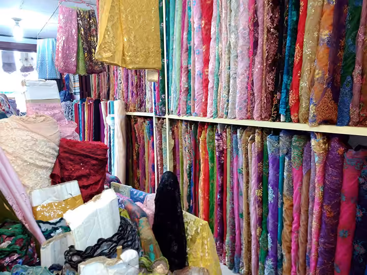 kios kain Pasar Sentral Makassar