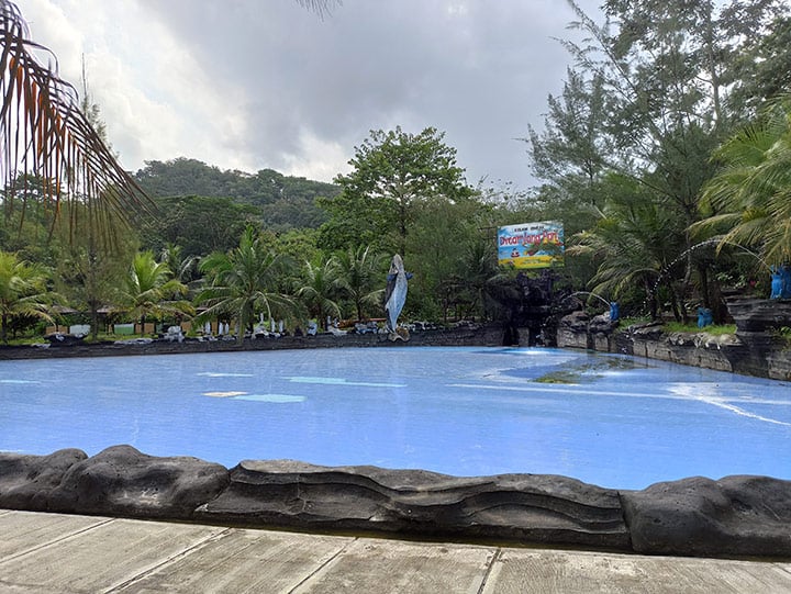 kolam ombak Dreamland Ajibarang