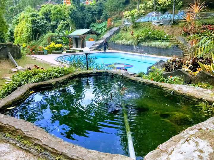 kolam renang Air Terjun Kakek Bodo
