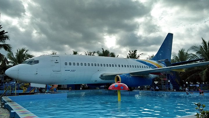 kolam renang Pantai Suwuk Kebumen