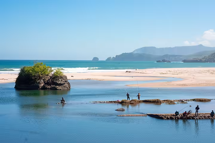 mancing di pantai soge