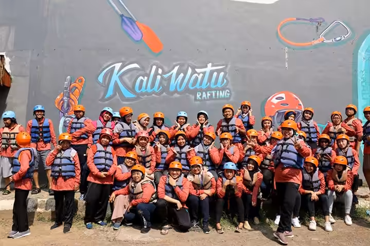 paket company kaliwatu rafting