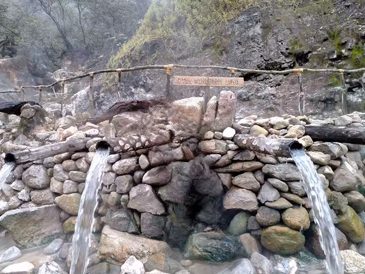 pancuran mini Kawah Cibuni Rengganis