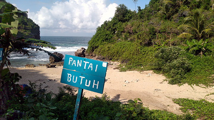 pantai butuh saptosari gunung kidul