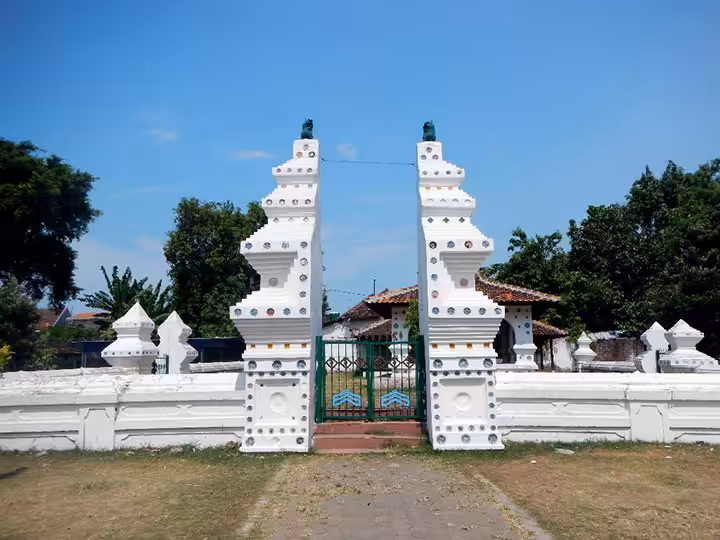 pintu masuk Keraton Kanoman