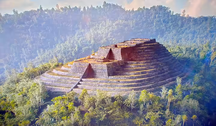 piramida Situs Gunung Padang