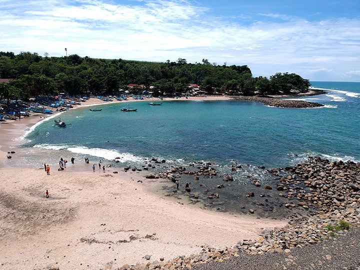 ranca buaya beach