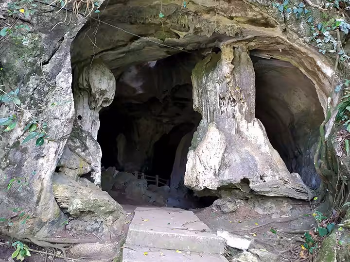 sejarah goa ngalau indah