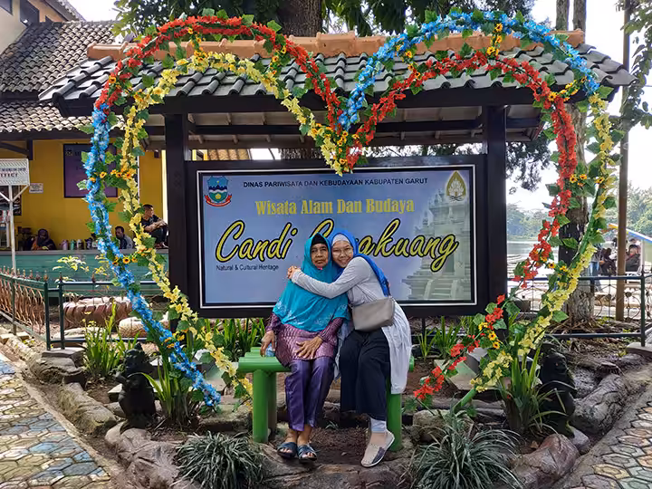 spot foto Candi Cangkuang Garut