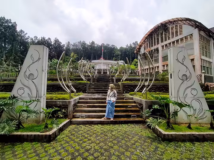 spot foto Kebun Raya Baturaden