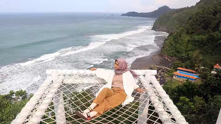 spot foto Pantai Surumanis Kebumen