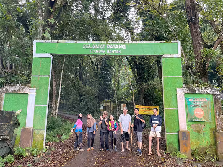 gerbang Curug Putri Pandeglang