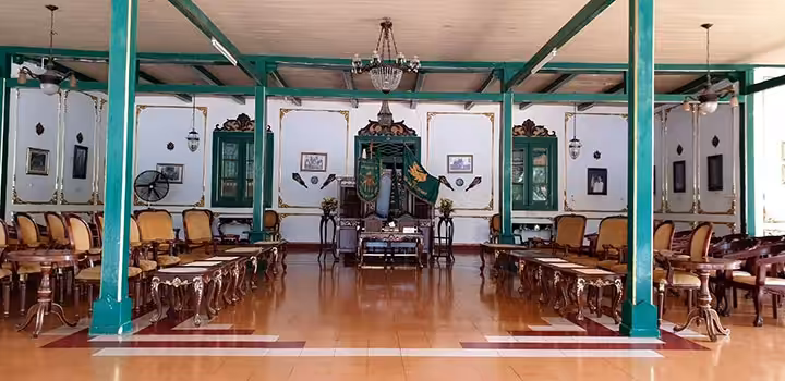 ruang meeting Keraton Kanoman