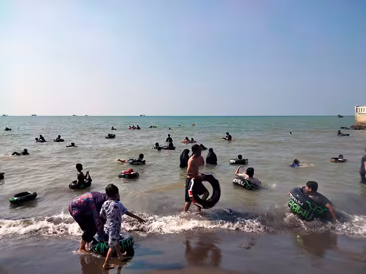 wisata pantai pur'in tegal