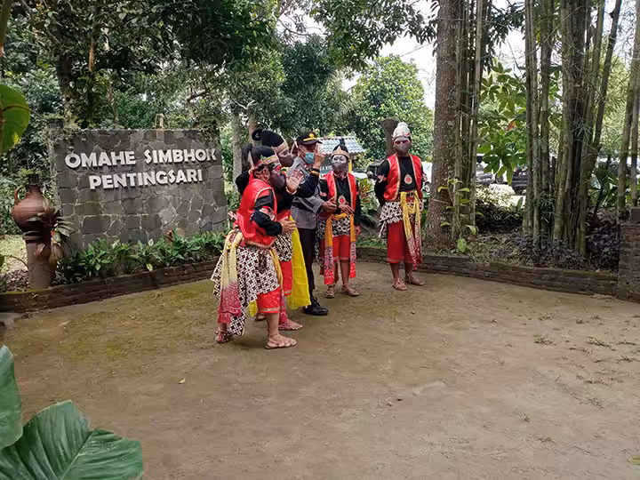 kesenian lokal Desa Wisata Pentingsari