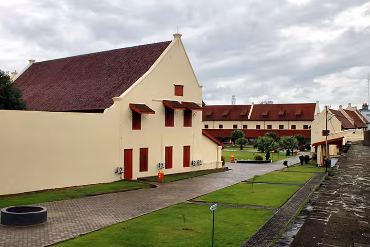 Fasilitas Fort Rotterdam
