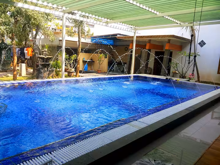 Kolam Renang Paragon di depok