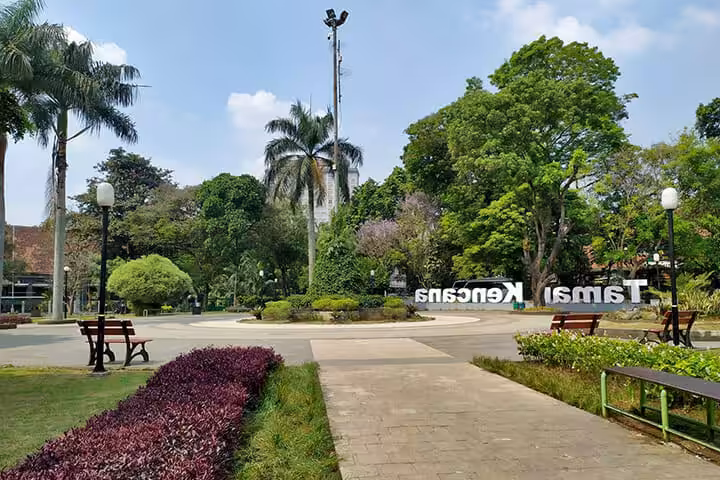 Taman Kencana Bogor