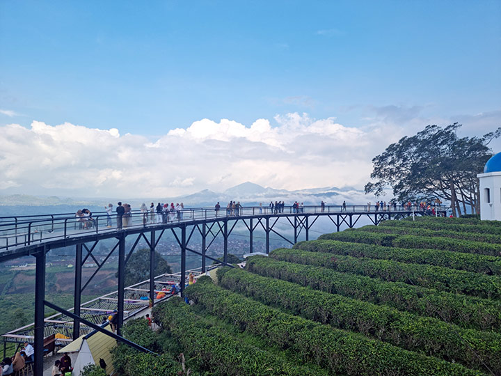 daya tarik Nimo Highland Bandung