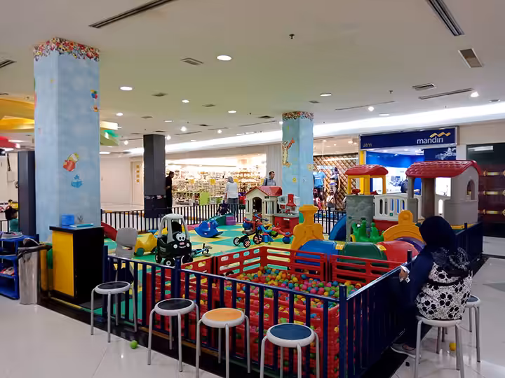 playground Palembang Square