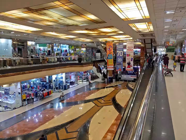 floor Metropolis Town Square