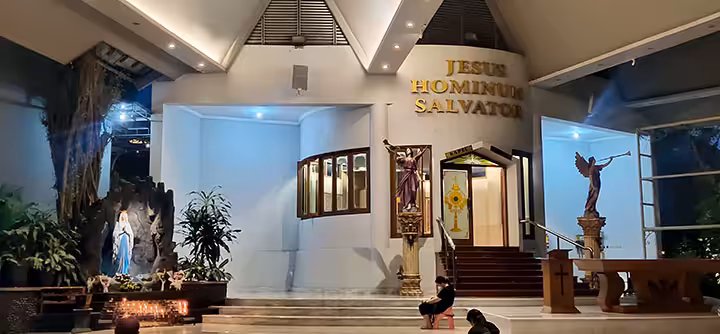 jam buka Gua Maria Mojosongo solo