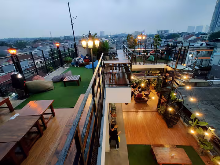 rooftop Upstairs Coffee Signature