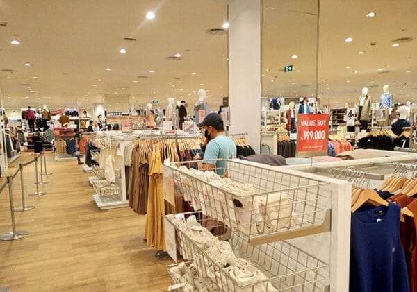 Senayan City: Lokasi, Fasilitas, Jam Buka & Daya Tarik