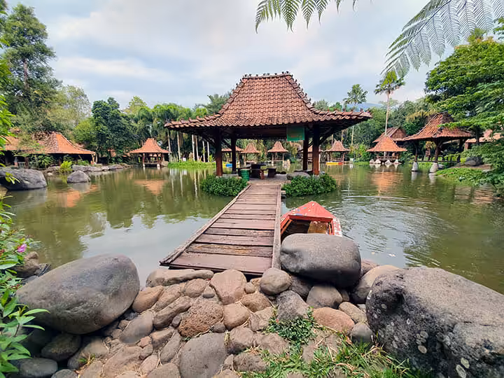 villa di watu gunung ungaran