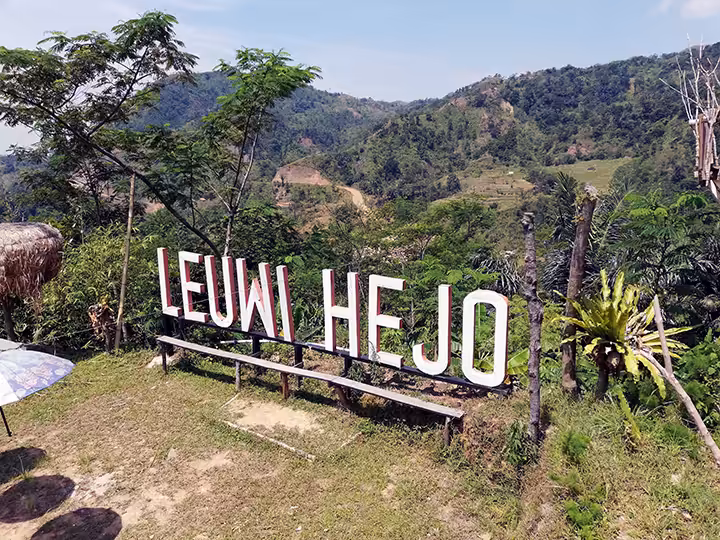 Curug Leuwi Hejo Bogor