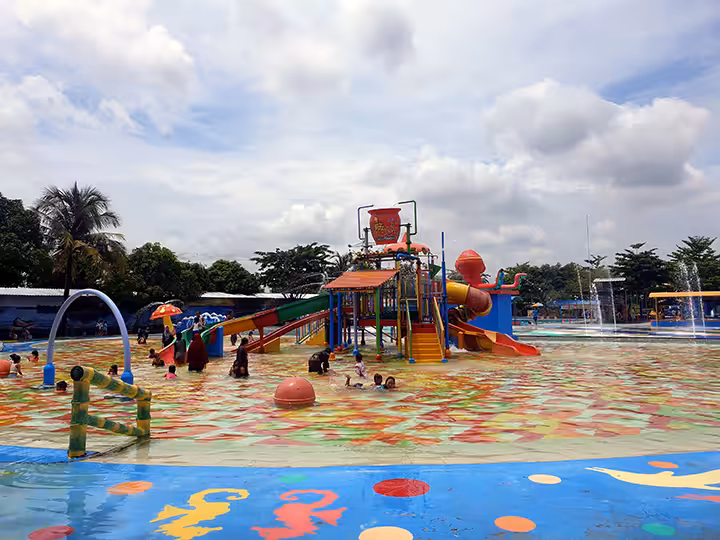 Daya Tarik Jempol Waterboom