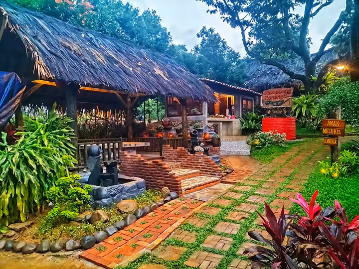 Kampoeng Koneng Sentul