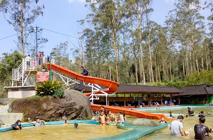 alamat eMTe Highland Resort