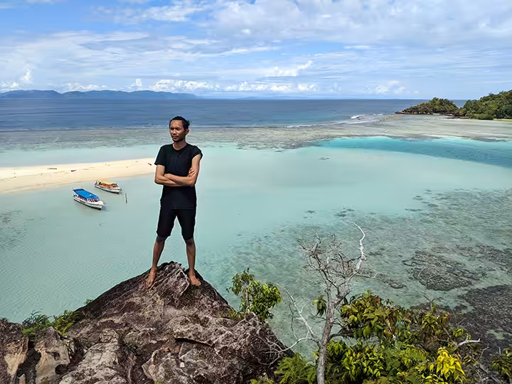 berfoto di Pulau Kalimantung Na Menek