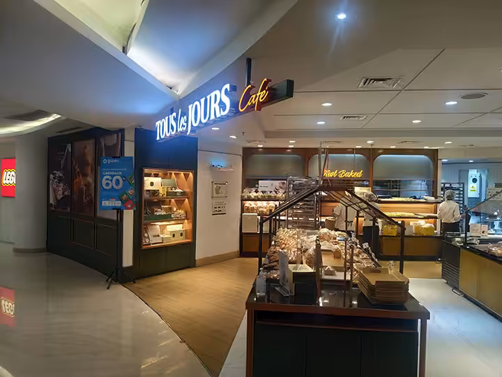 cafe di Tunjungan Plaza 4