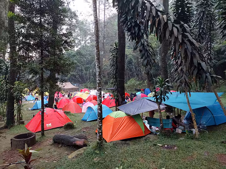 camping di Curug Cijalu
